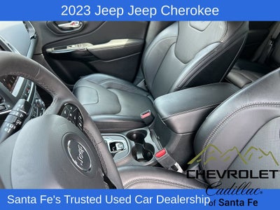 2023 Jeep Cherokee Altitude Lux