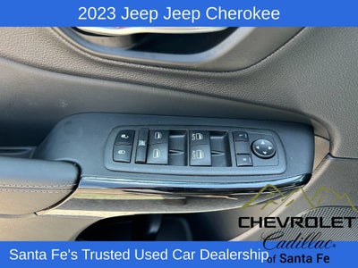 2023 Jeep Cherokee Altitude Lux