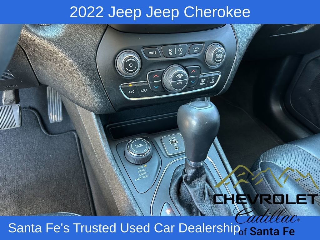 2022 Jeep Cherokee Latitude Lux