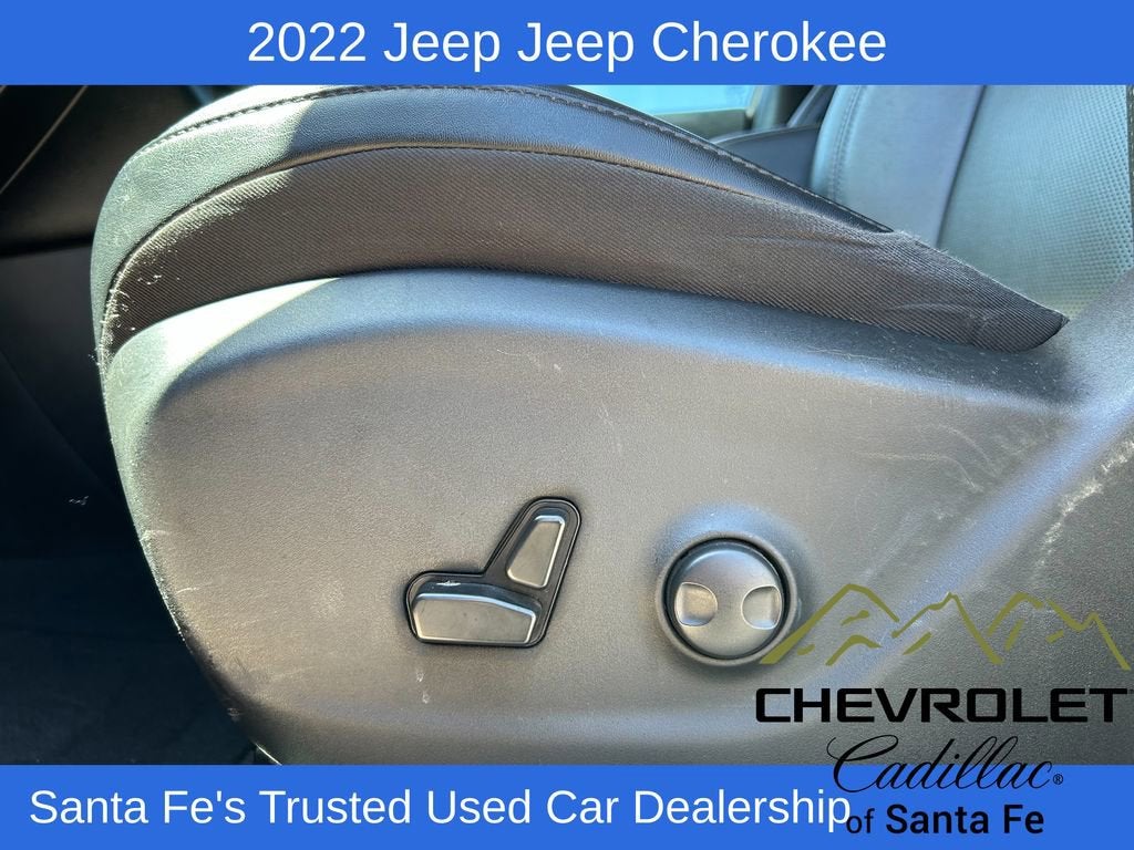 2022 Jeep Cherokee Latitude Lux