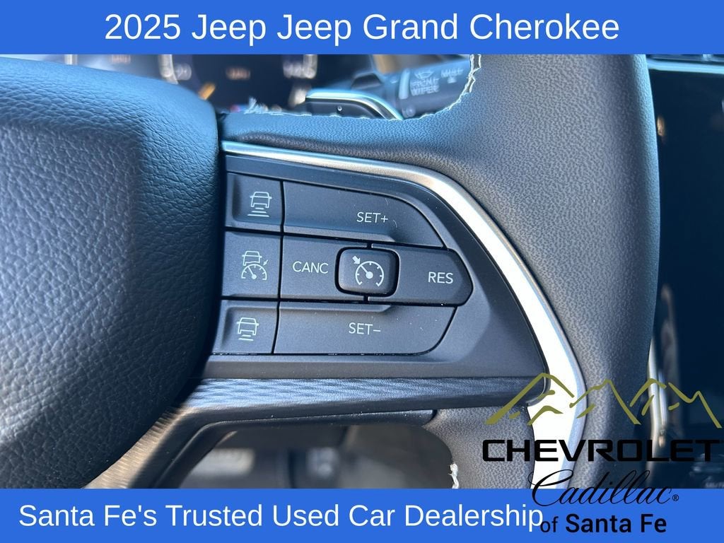 2025 Jeep Grand Cherokee Laredo