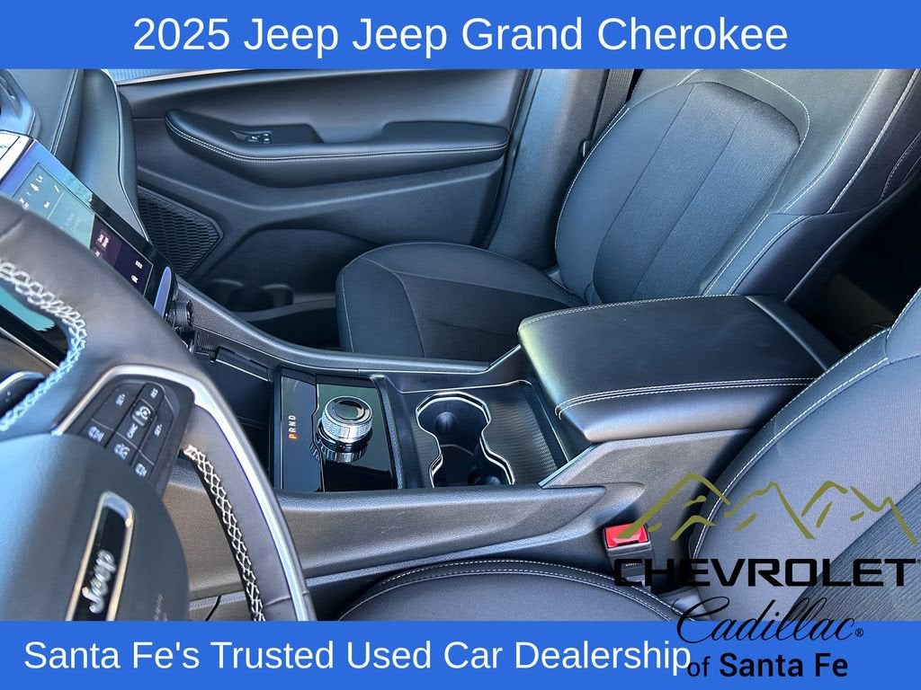 2025 Jeep Grand Cherokee Laredo