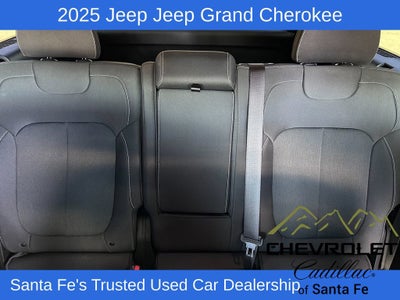2025 Jeep Grand Cherokee Laredo