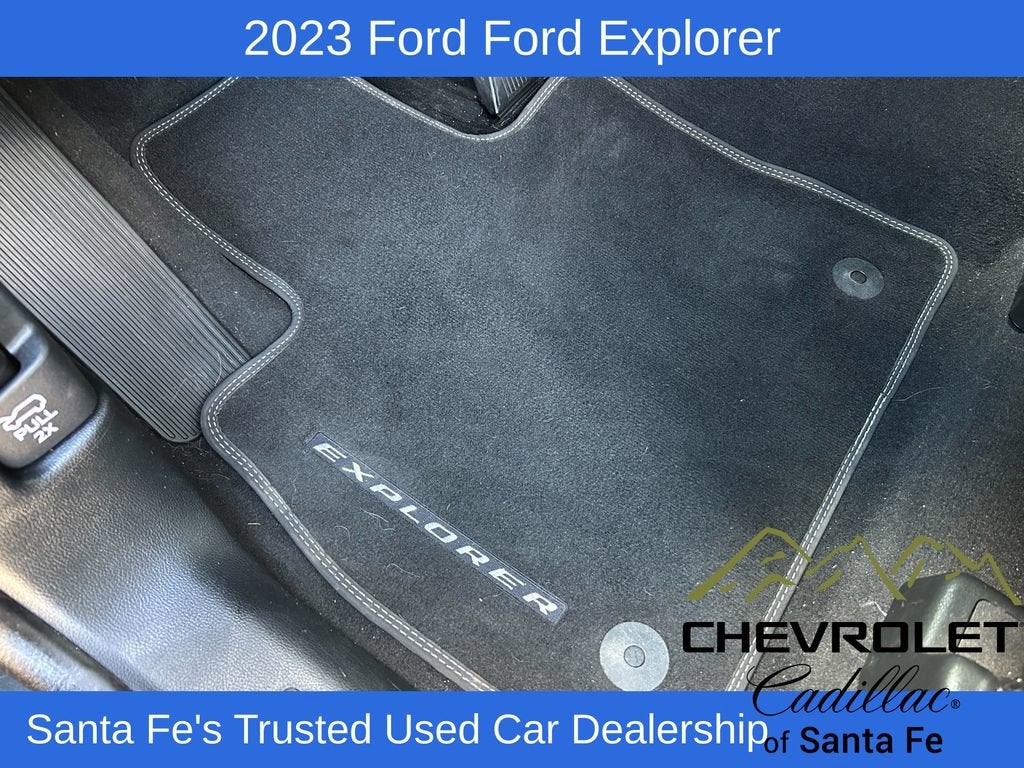 2023 Ford Explorer XLT