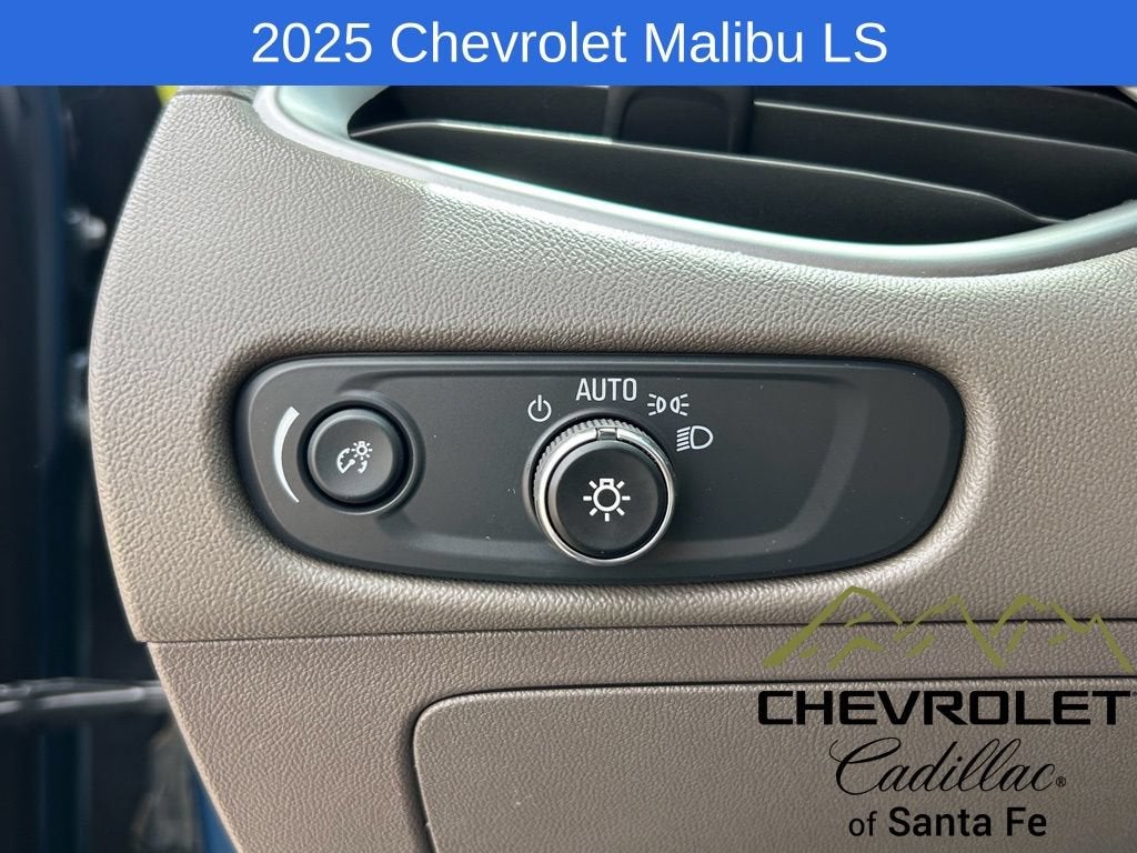 2025 Chevrolet Malibu LS