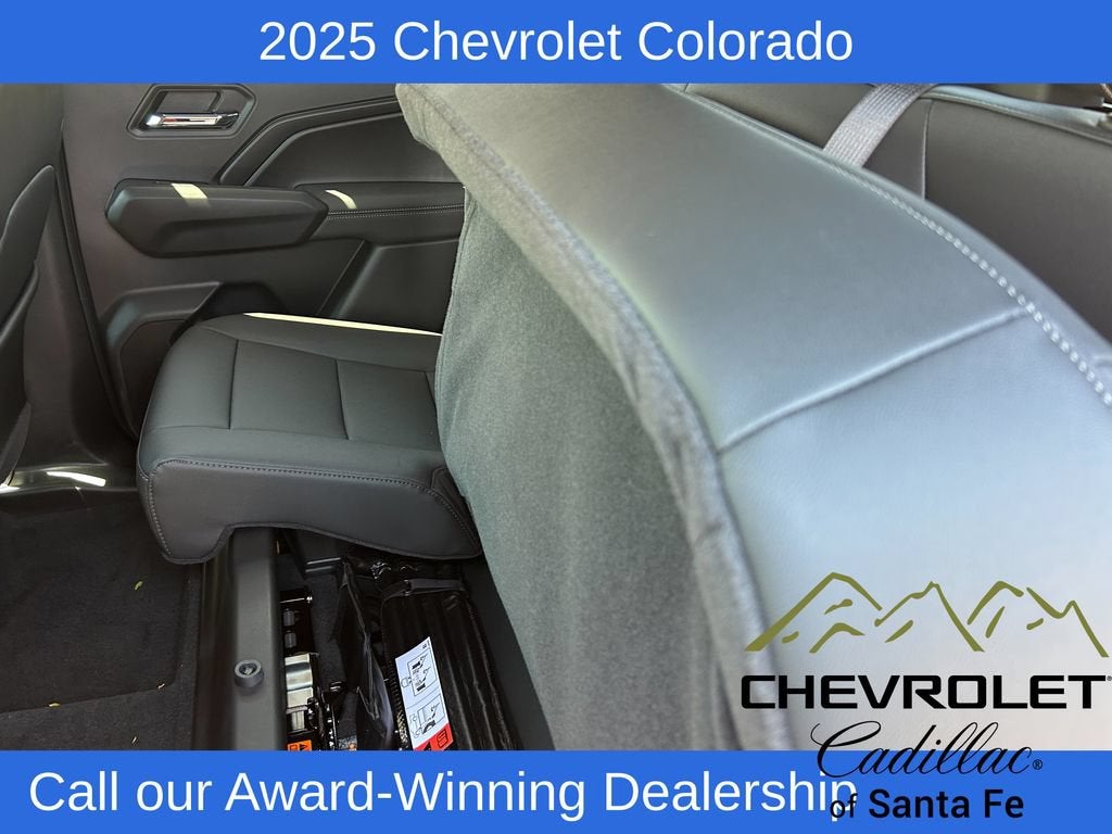 2025 Chevrolet Colorado WT/LT