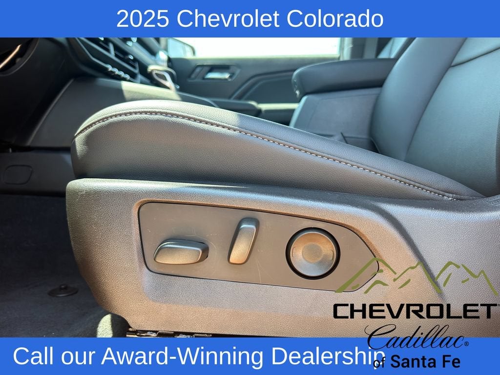 2025 Chevrolet Colorado WT/LT
