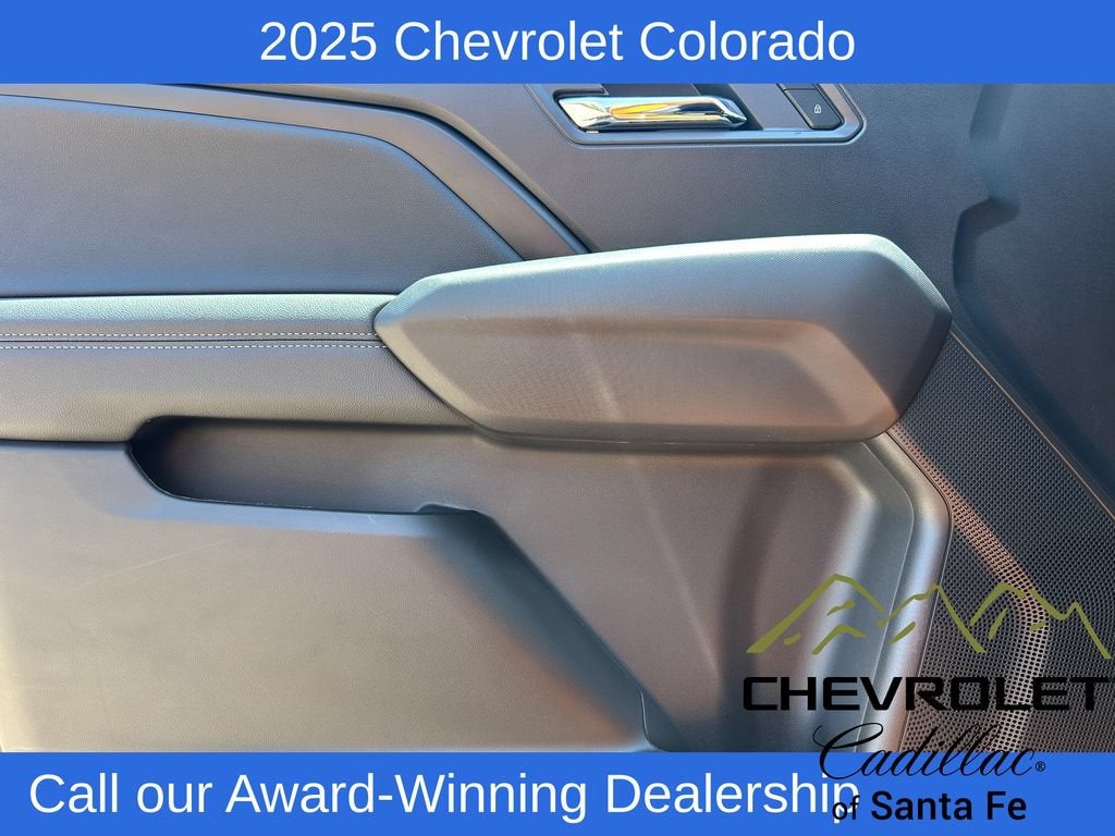 2025 Chevrolet Colorado WT/LT