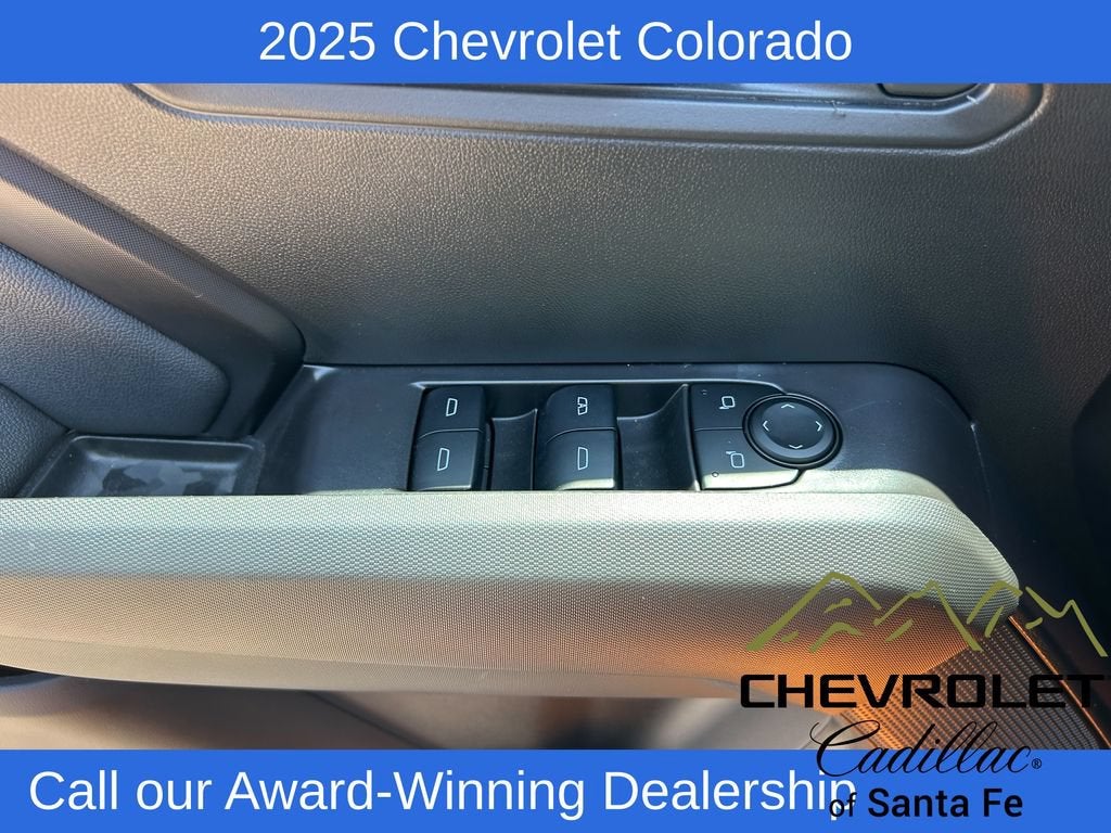 2025 Chevrolet Colorado WT/LT