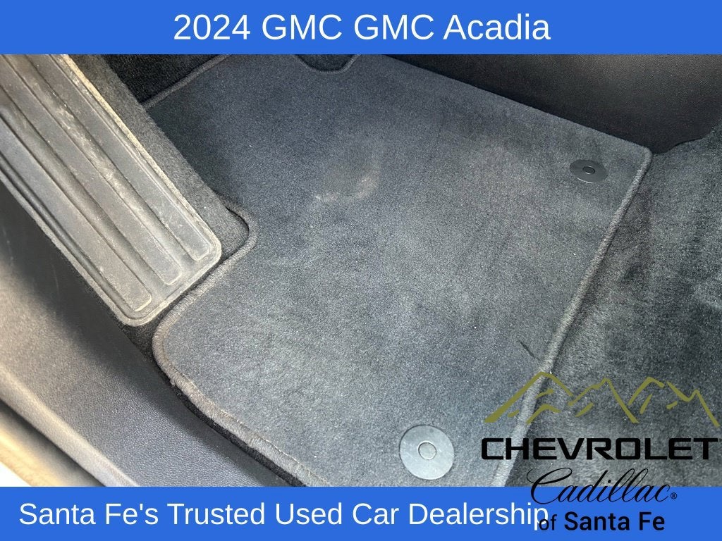 2024 GMC Acadia Elevation