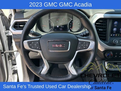 2023 GMC Acadia SLT