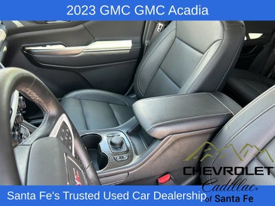 2023 GMC Acadia SLT