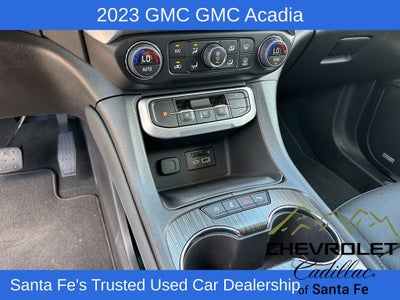 2023 GMC Acadia SLT