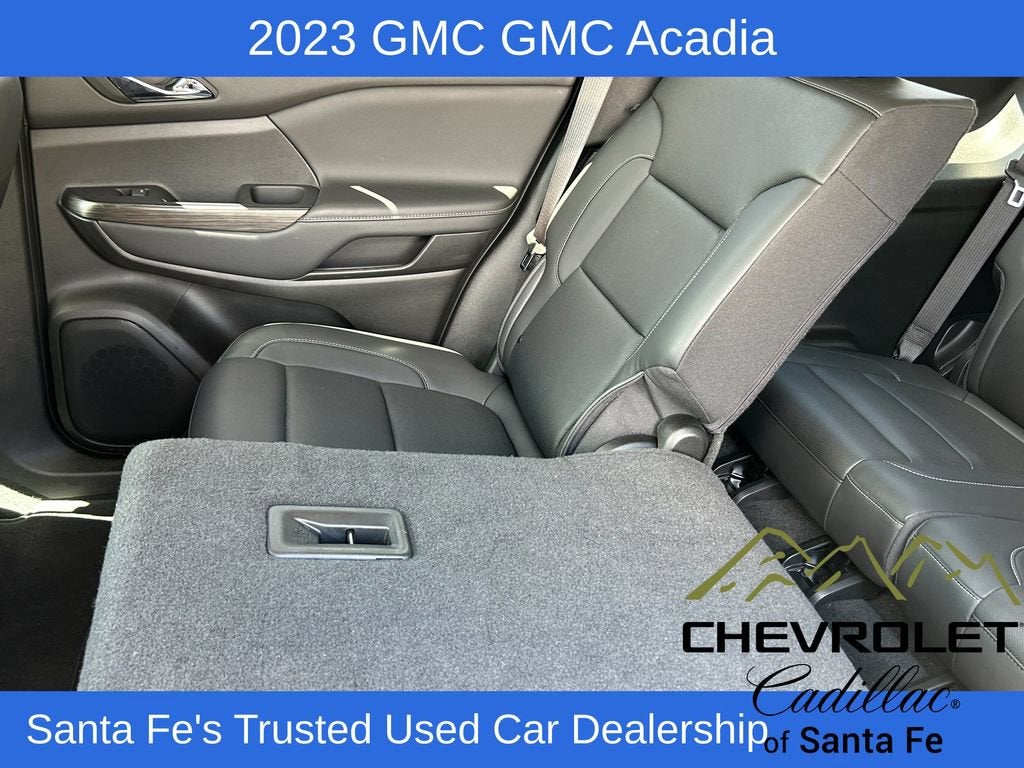 2023 GMC Acadia SLT
