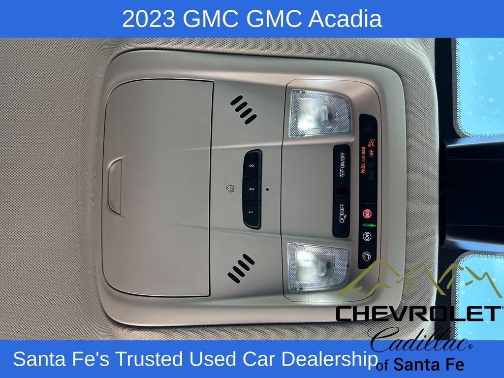 2023 GMC Acadia SLT