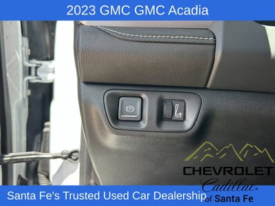 2023 GMC Acadia SLT