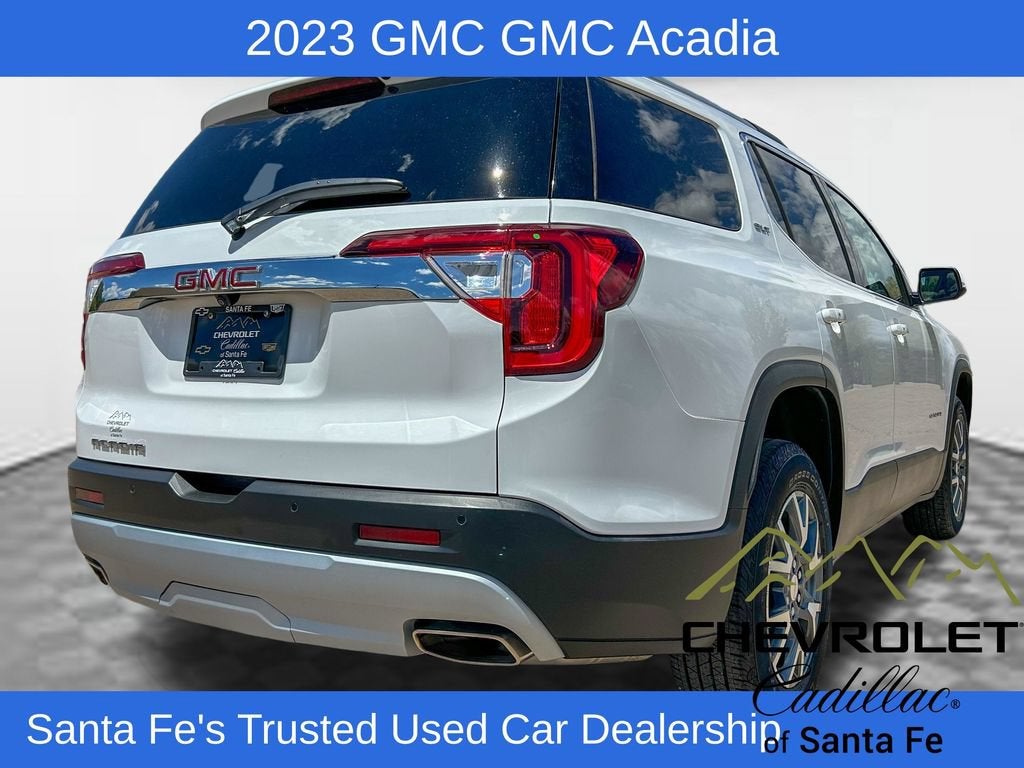 2023 GMC Acadia SLT