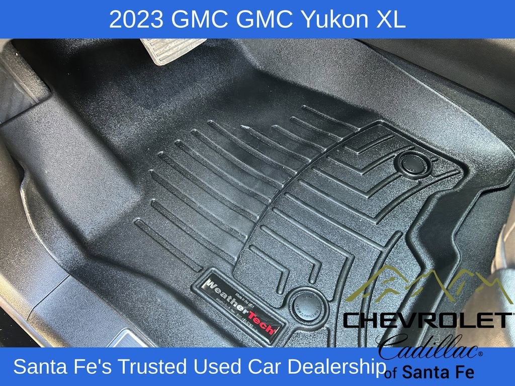 2023 GMC Yukon XL AT4