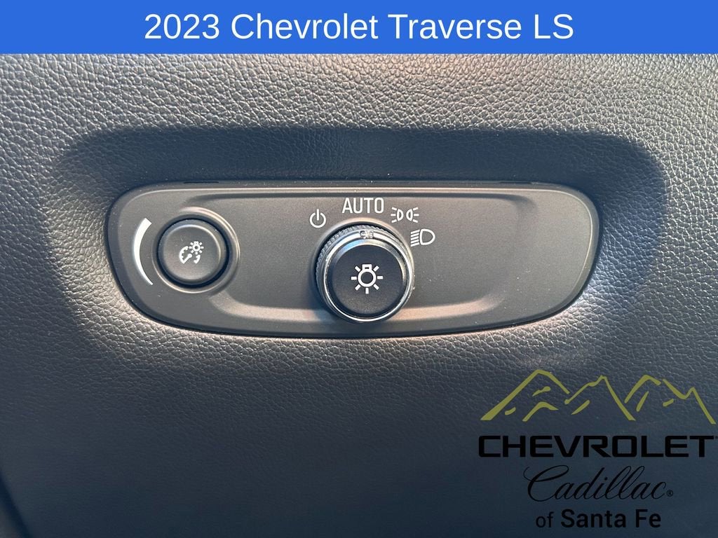 2023 Chevrolet Traverse LS