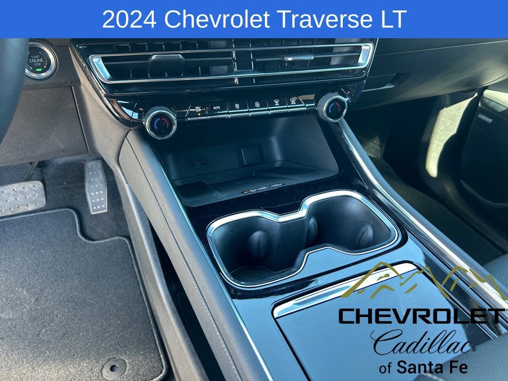 2024 Chevrolet Traverse LT