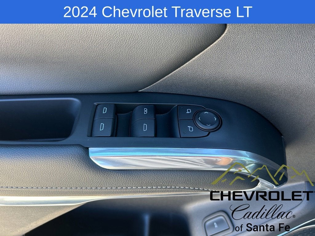 2024 Chevrolet Traverse LT