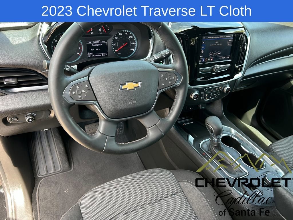 2023 Chevrolet Traverse LT Cloth