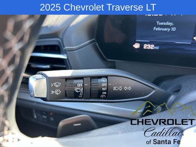 2025 Chevrolet Traverse LT