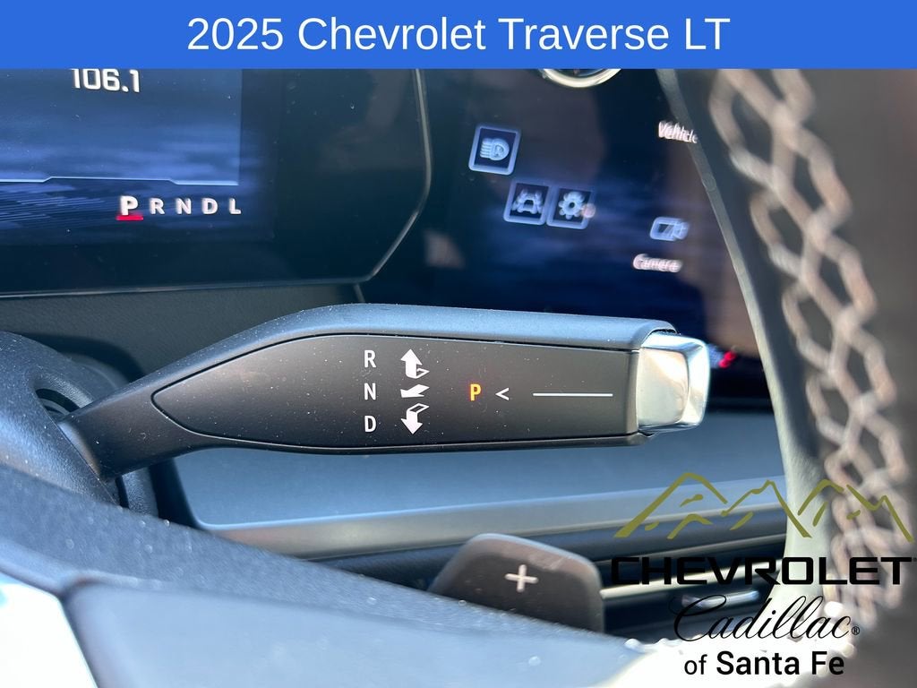 2025 Chevrolet Traverse LT