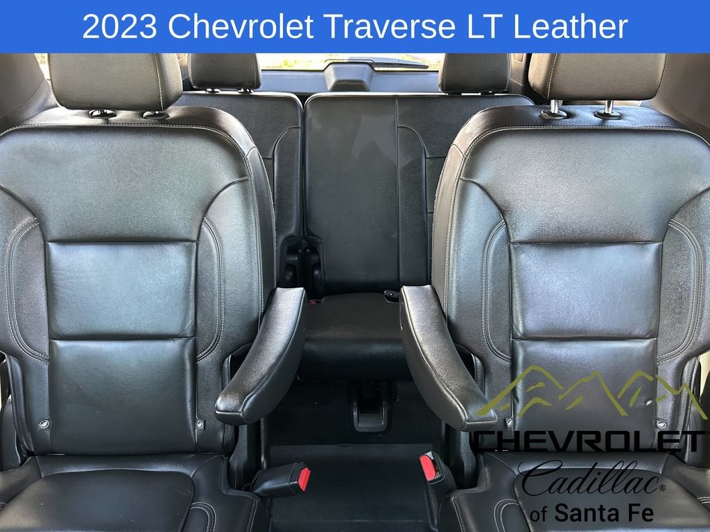 2023 Chevrolet Traverse LT Leather