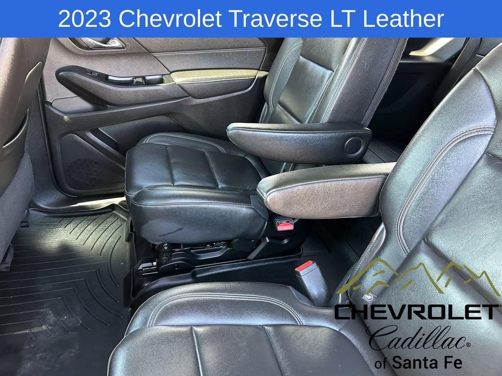 2023 Chevrolet Traverse LT Leather