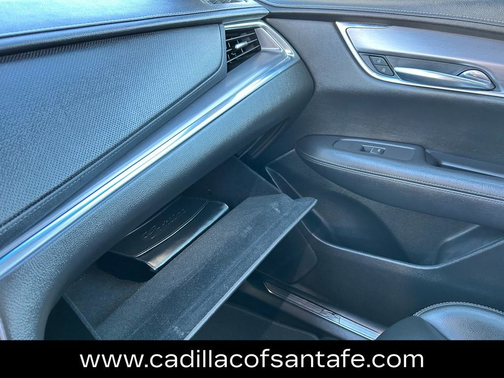 2021 Cadillac XT5 Luxury