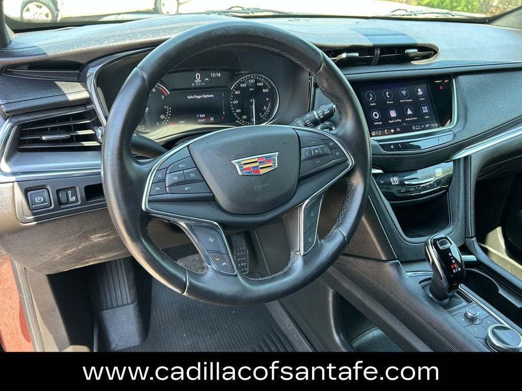 2022 Cadillac XT5 Luxury