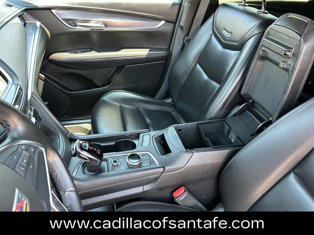 2022 Cadillac XT5 Luxury