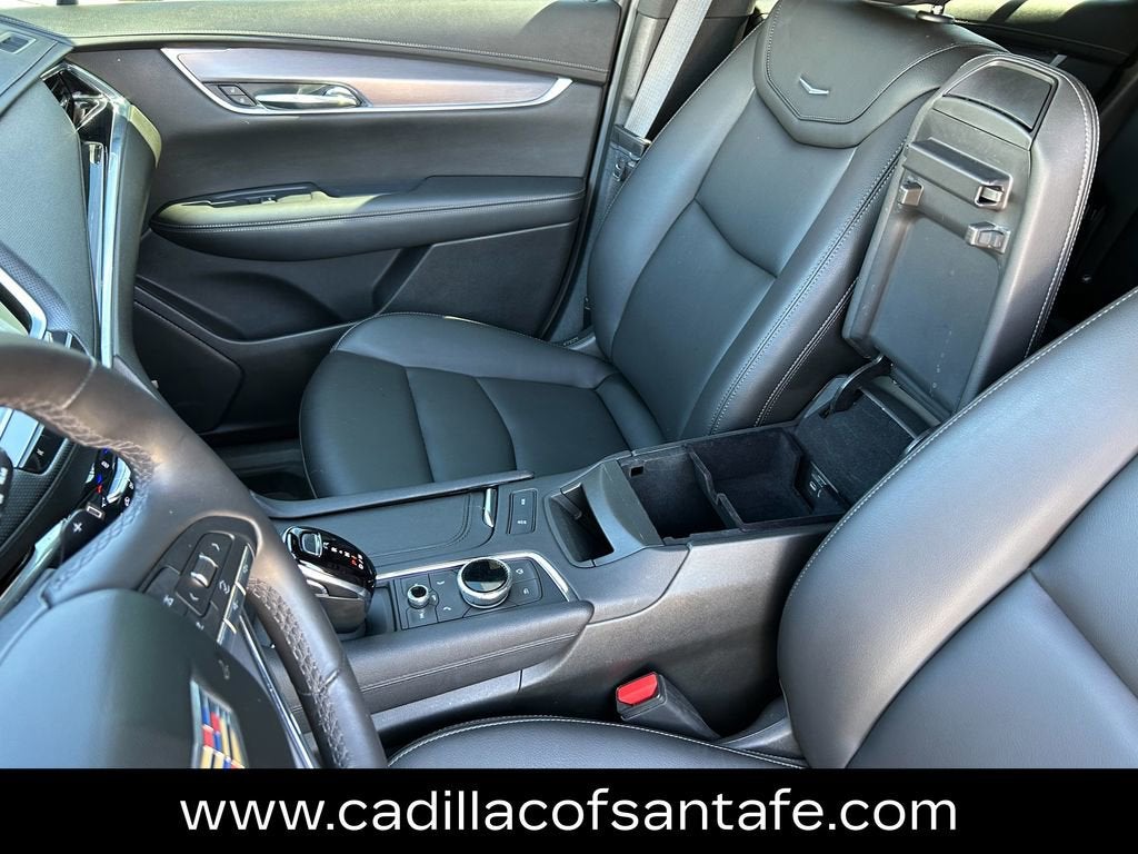2023 Cadillac XT6 Luxury