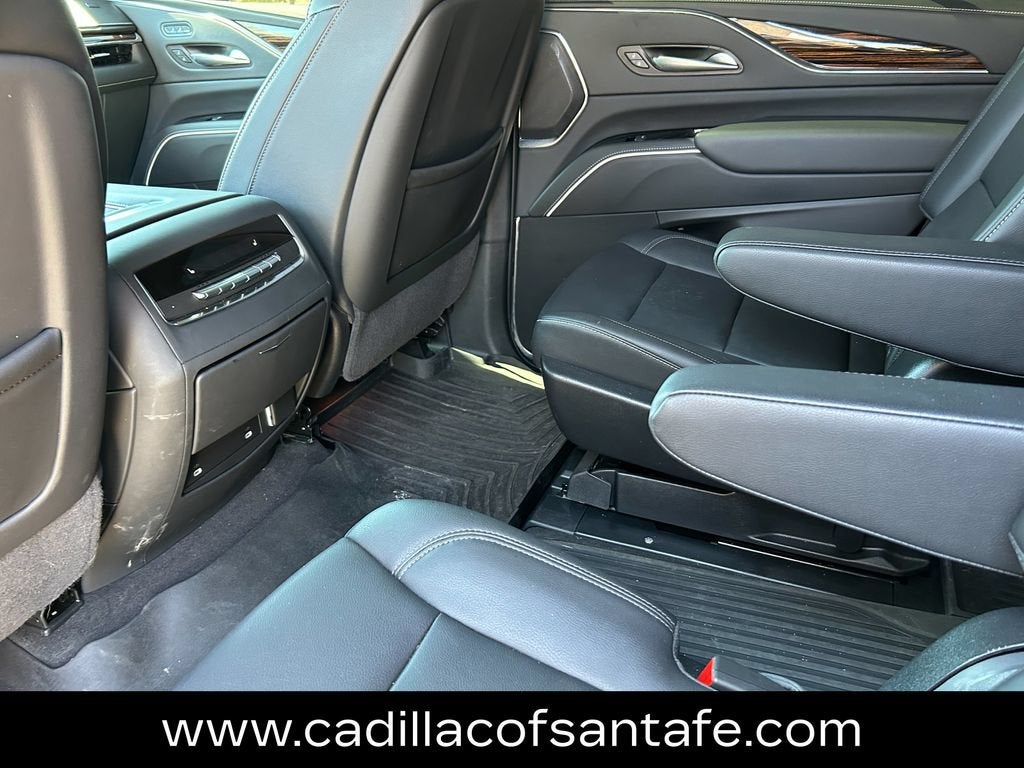 2024 Cadillac Escalade Luxury
