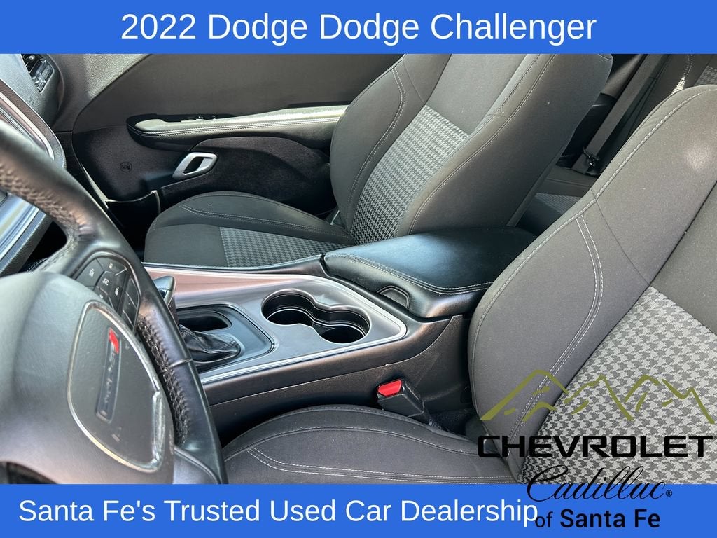 2022 Dodge Challenger SXT