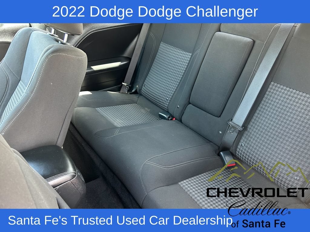 2022 Dodge Challenger SXT