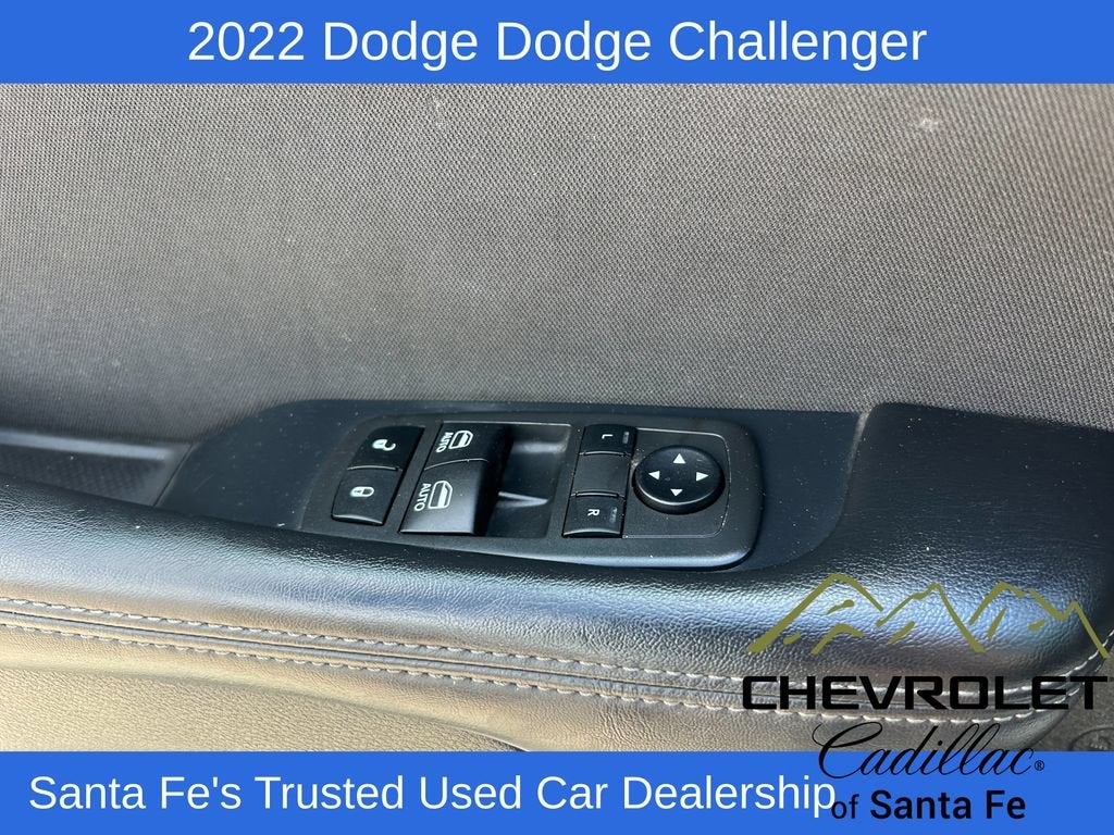 2022 Dodge Challenger SXT