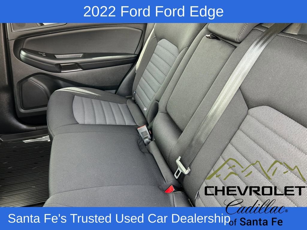 2022 Ford Edge SE
