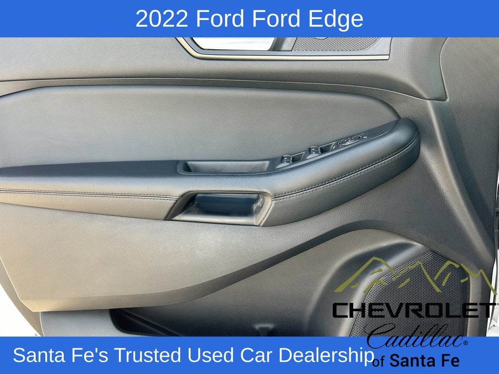 2022 Ford Edge SE