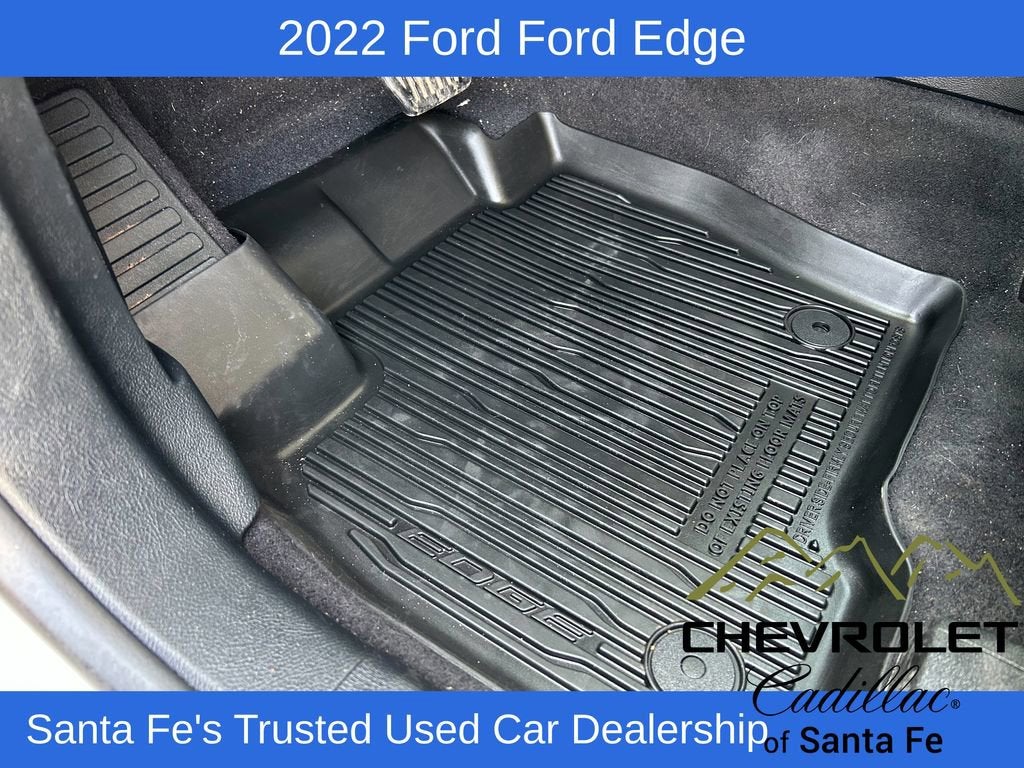 2022 Ford Edge SE