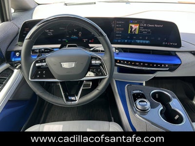 2025 Cadillac OPTIQ Luxury 2