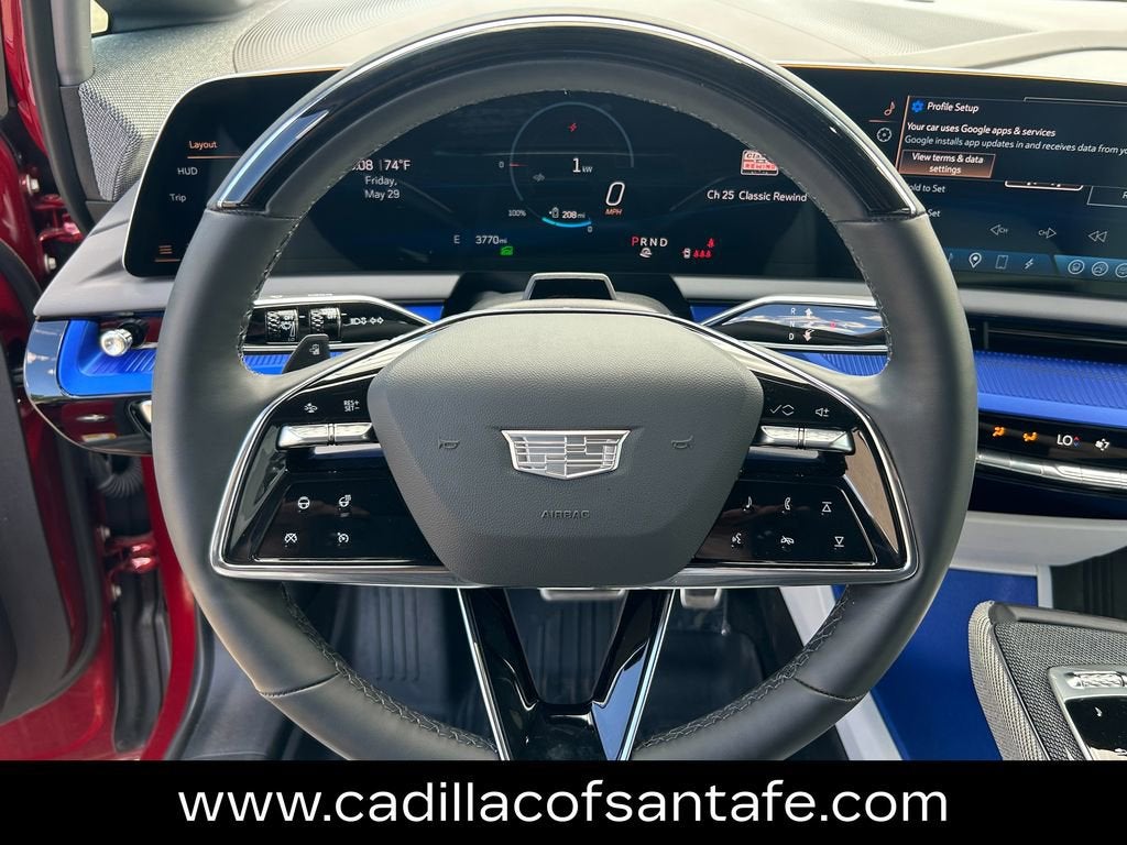 2025 Cadillac OPTIQ Luxury 2