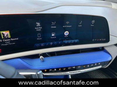 2025 Cadillac OPTIQ Luxury 2