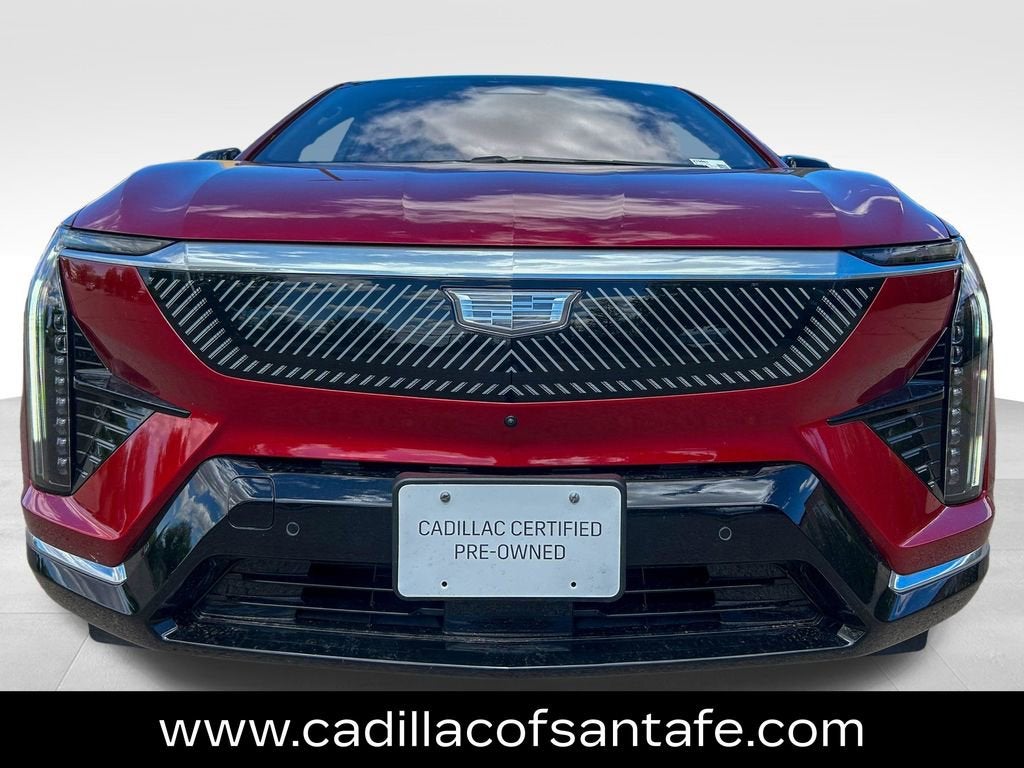 2025 Cadillac OPTIQ Luxury 2