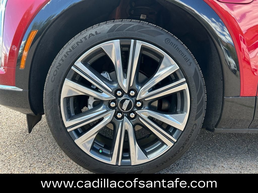 2025 Cadillac OPTIQ Luxury 2