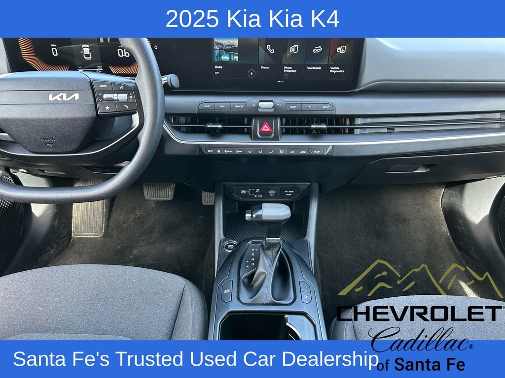 2025 Kia K4 LXS