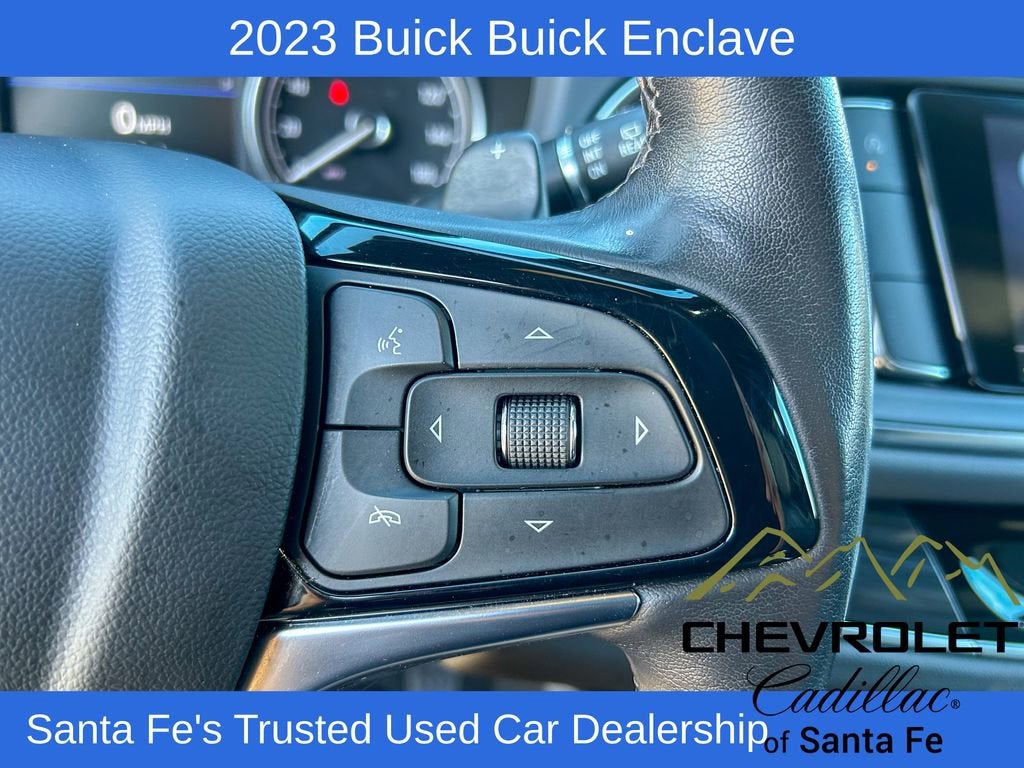 2023 Buick Enclave Essence