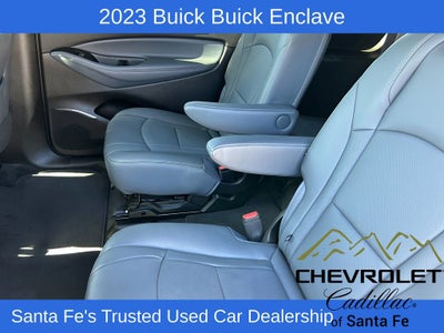 2023 Buick Enclave Essence