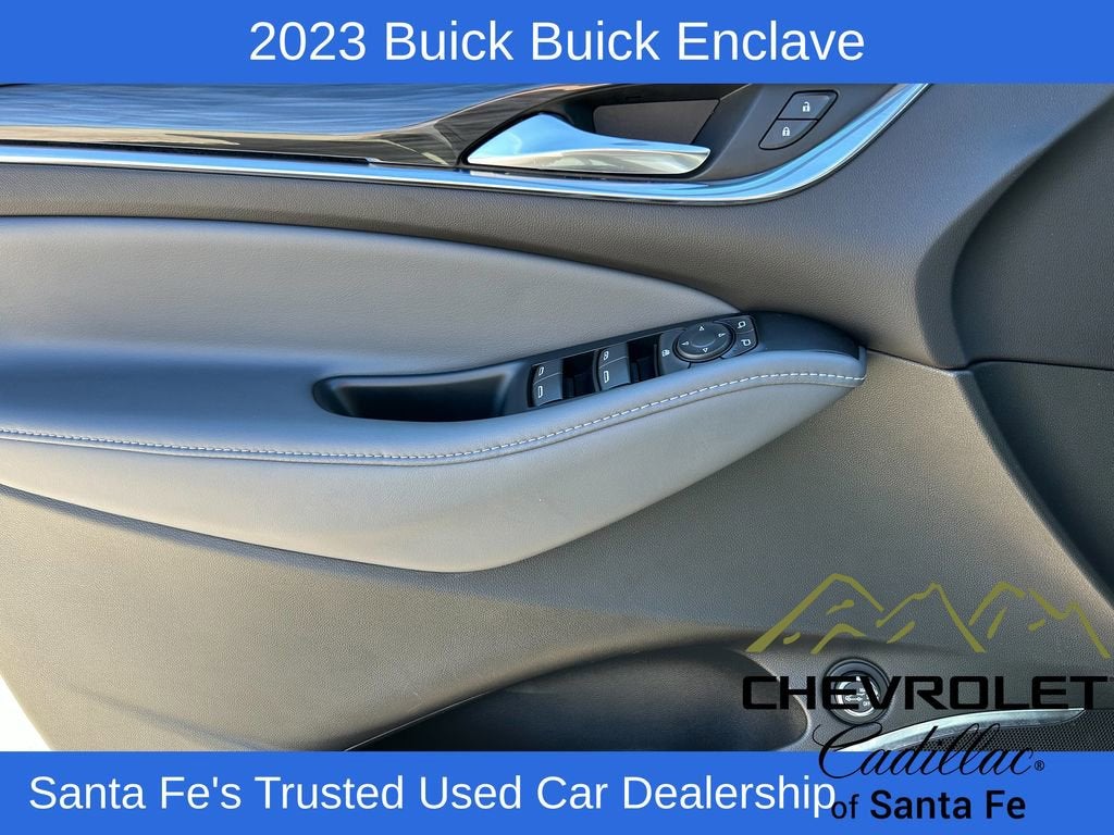 2023 Buick Enclave Essence